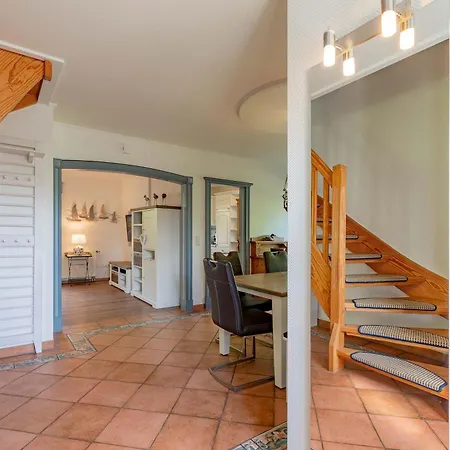 Ferienhaus Annes 1 *